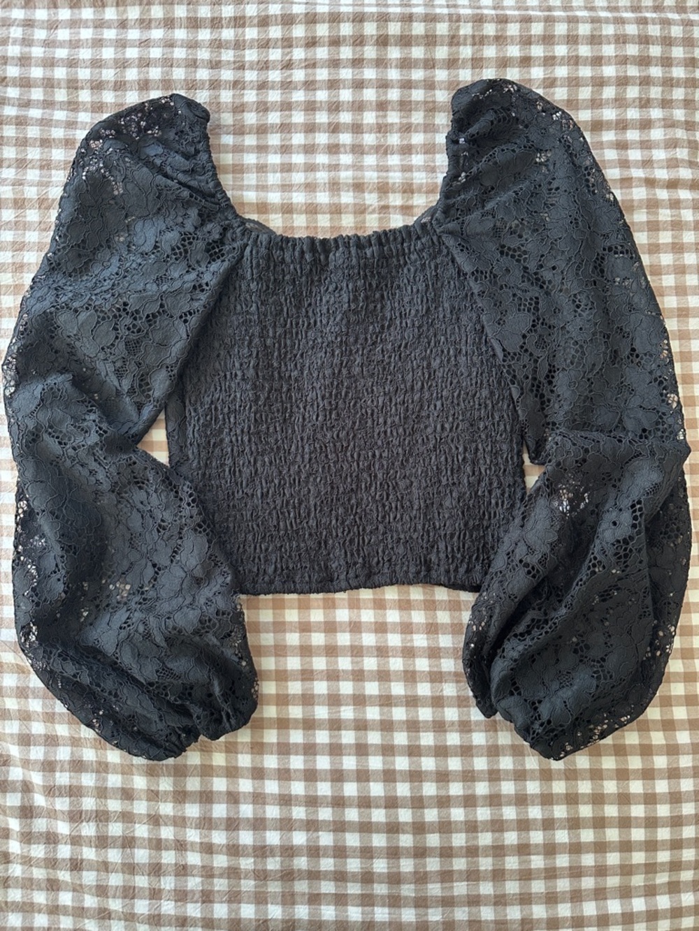 Express Women's Lace Long-Sleeve Crop Top in Black - Picture 2 of 5